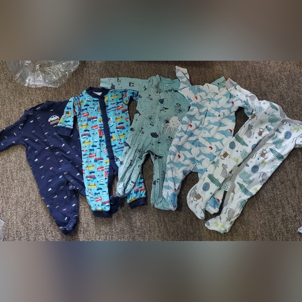 Boys onesies size 6 to 9 months